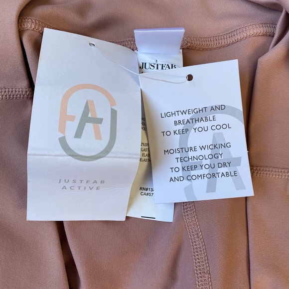 NWT JustFab Womens Cropped Leggings Size L - Picture 9 of 9